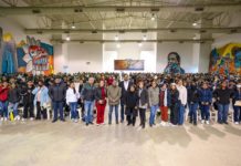 Acreditaron universitarios ante el Alcalde Carlos Peña Ortiz sus Becas entregando documentos