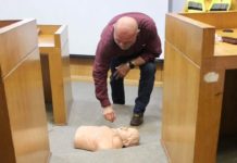 Capacitan a personal de la Comisión Estatal de Atención a Victimas en tema de Primeros Auxilios