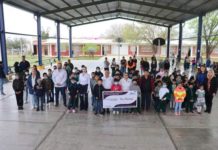 Entregan 105 Becas Municipales a estudiantes del Centro de Asistencia Infantil Comunitario (CAIC), del Jardín de Niños