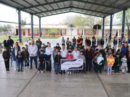 Entregan 105 Becas Municipales a estudiantes del Centro de Asistencia Infantil Comunitario (CAIC), del Jardín de Niños