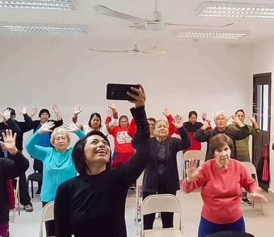 Continúa el éxito del programa de activación física para adultos mayores