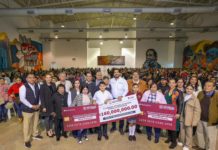 Brindan Becas Municipales del Gobierno de Carlos Peña Ortiz más oportunidades de estudio