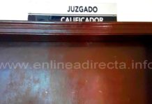 Arrestan a sujeto por molestar a su familia