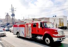 Bomberos acuden a llamado de incendio en una vivienda en colonia popular