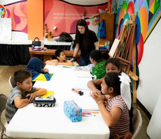 Inicia programa de reforzamiento en las materias de español y matemáticas