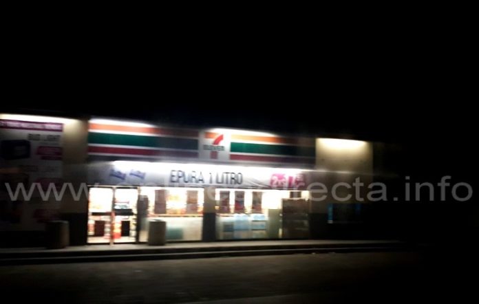 Ratero asalta tienda comercial