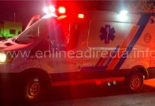 Unidad médica auxilia a persona lesionada tras haber sido atropellada