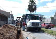 Realiza COMAPA rehabilitación de drenaje sanitario en la colonia Las Cumbres