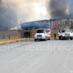 Bomberos sofocan voraz incendio en comercializadora Treviño (2)