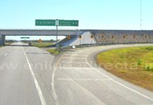 Rateros armados amagan a su víctima para despojarle de su unidad