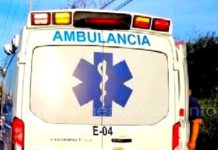 Unidad médica auxilia a persona lesionada en apartada colonia popular
