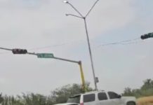 Accidente vial en concurrido boulevard deja solo daños materiales
