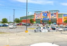 Arrestan a sujeto por alterar el orden público en centro comercial