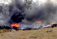Bomberos acuden a sofocar incendio en predio baldío