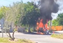 Bomberos acuden a sofocar incendio en una unidad