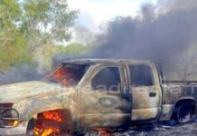 Bomberos acuden a sofocar incendio en unidad y predio baldío