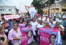 Total apoyo brindan vecinos de la Unidad Modelo a Rosa González y Chucho Nader