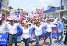 Rosa González y equipo Tampico recorren Mercado La Puntilla