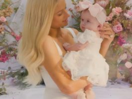 Paris Hilton presenta a London Marilyn, su hija