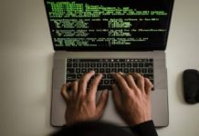 ¡Cuidado con los “amigos” en línea! Así pueden robar tu información