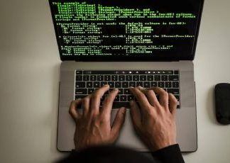 ¡Cuidado con los “amigos” en línea! Así pueden robar tu información