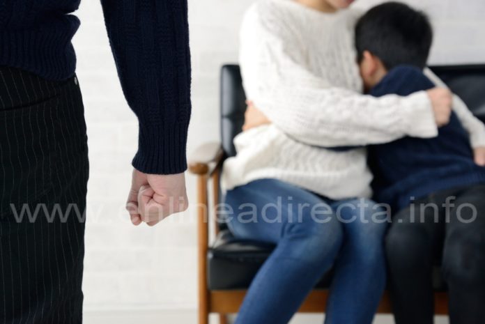 家庭内暴力イメージ