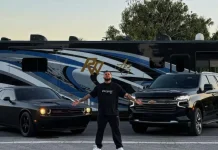 De dormir en el piso a rifar en redes un Lamborghini; ni teléfono tenía