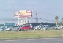 Accidente deja daños materiales y caos vehicular en concurrida carretera