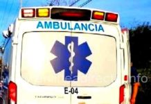 Auxilia unidad médica a víctima de accidente vial en libramiento Monterrey