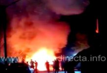 Bomberos sofocan incendio en una unidad que dejo daños materiales