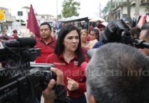 Felicita Mónica Villarreal Anaya a los comunicólogos en su día