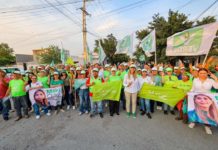 Triunfal bienvenida a Maki Esther Ortiz Domínguez y ola verde en Fraccionamiento Ventura