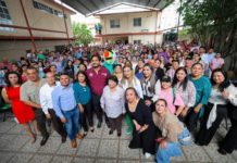Ángeles de la salud votarán por la 4T con Maki Ortiz y Carlos Peña