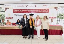 Realizan ceremonia de graduación de la XXVIII generación del Colegio de Bachilleres