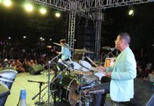 Celebra Ramiro Cortez triunfo con Mister Chivo en plaza de Miguel Alemán