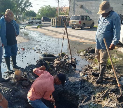Realizó COMAPA reparaciones de fugas de agua en diversos sectores