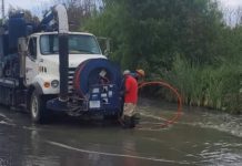 Realizan sondeo en colectores de drenaje sanitario