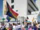 En el mes del orgullo comunidad LGBTIQ+ realiza caminata en patios del Canseco