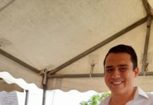 Cumple Miguel Herrera su deber cívico al emitir su voto