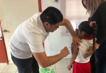 Llama Salud a la población a vacunarse en campaña intensiva