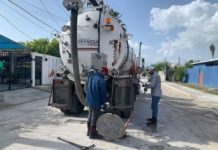 Desazolva COMAPA drenaje sanitario en diferentes puntos de la ciudad