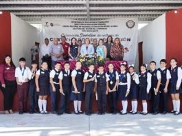 Realizan ceremonia de entrega de certificados generación 2018-2024