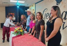 Celebran graduación de la Escuela Primaria México 70