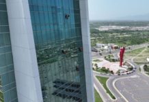 Continúan trabajos de mantenimiento en Torre Bicentenario