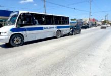 Accidente vial deja cuantiosos daños materiales en unidades