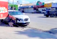 Chocan unidades dejando cuantiosos daños, y caos vehicular