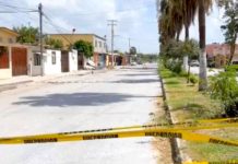 Camión de la Comapa ocasionó destrozos, y deja sin energía eléctrica a viviendas