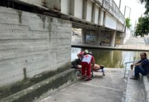 Hombre es atacado por cocodrilo al meterse a nadar al Canal de la Cortadura