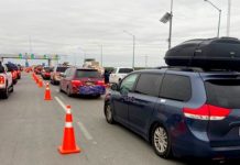 Puentes saturados de vehículos en ambos sentidos por vacaciones de Verano