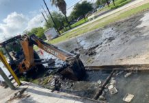 Implementa Alcalde Carlos Peña Ortiz trabajo de limpieza y desazolve
